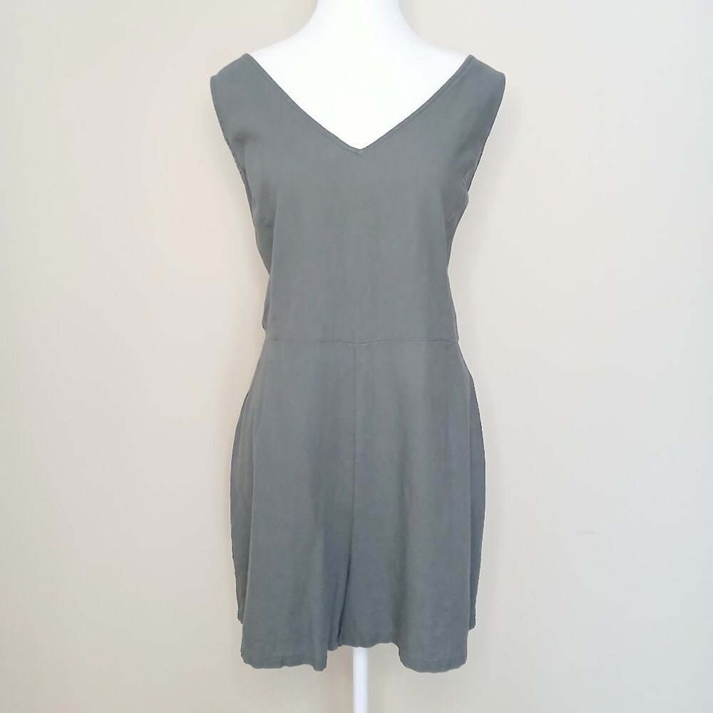 Dynamite Linen Blend Tie Back Romper Shorts Size Large - Picture 2 of 5